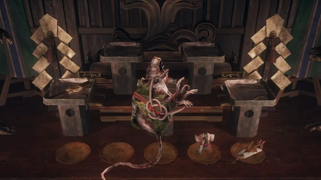 A puzzle with a rat in a leaf.