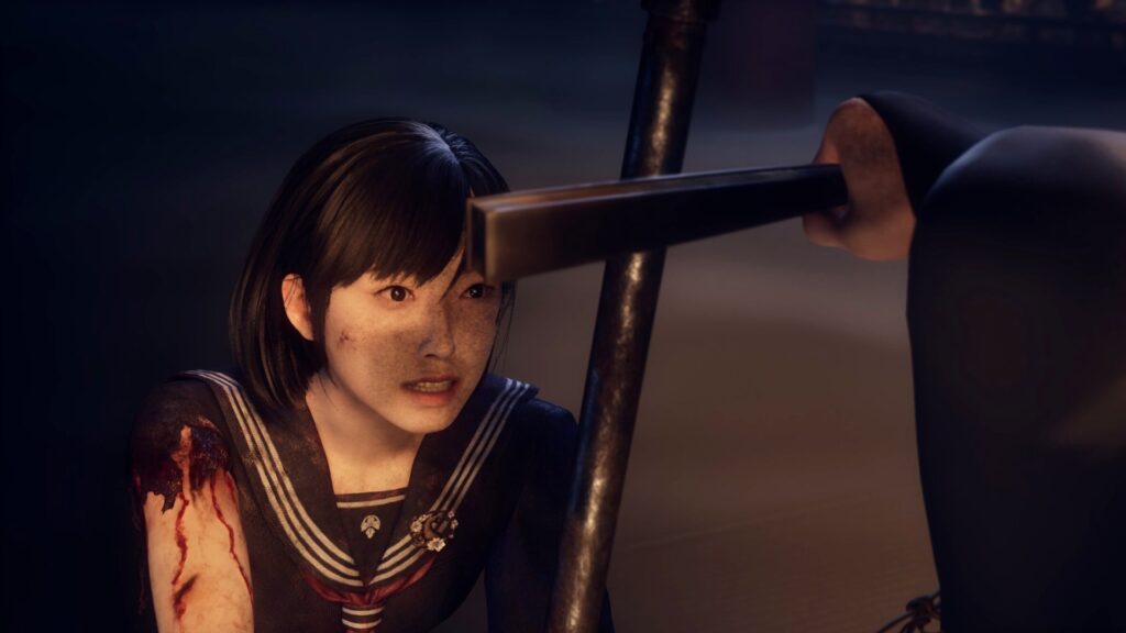 Hinako fighting an unknown figure in Silent Hill f, a dark and intense scene