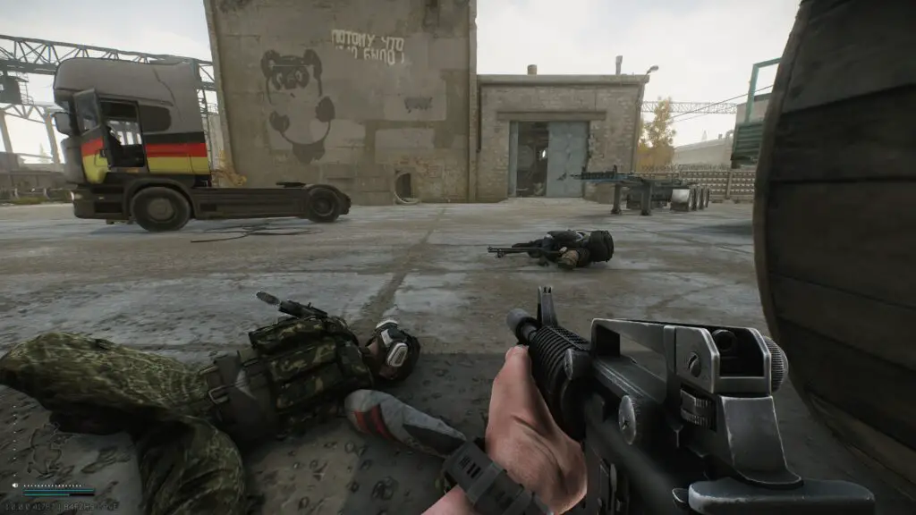 A player looks out over their surroundings in Escape from Tarkov.