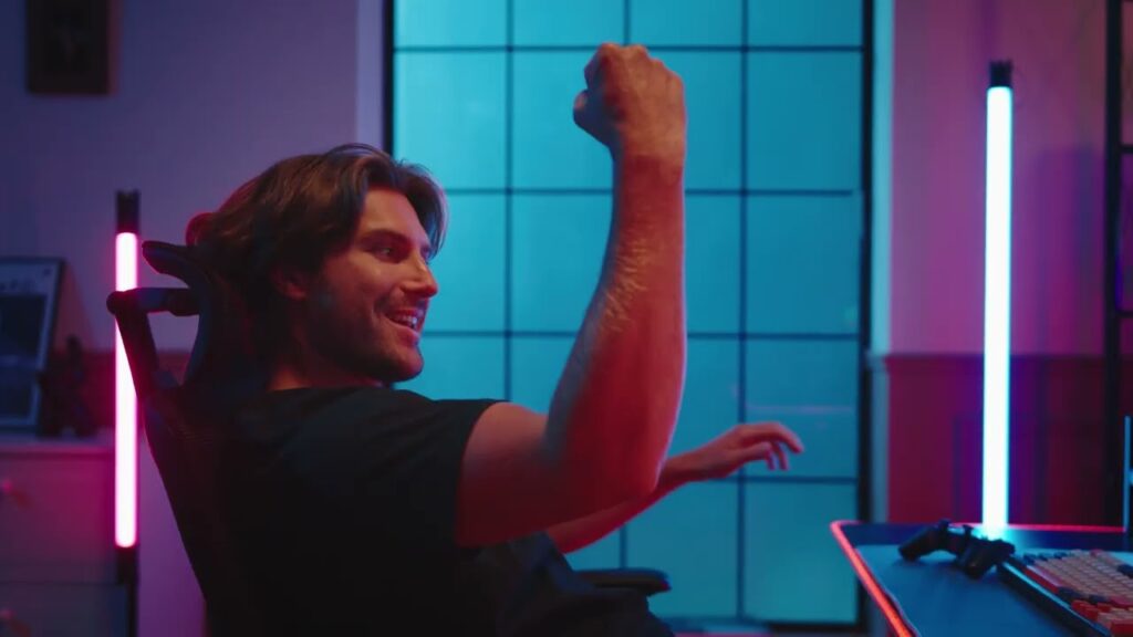 FlexiSpot ErgoX Premium Ergonomic Office Chair - YouTube