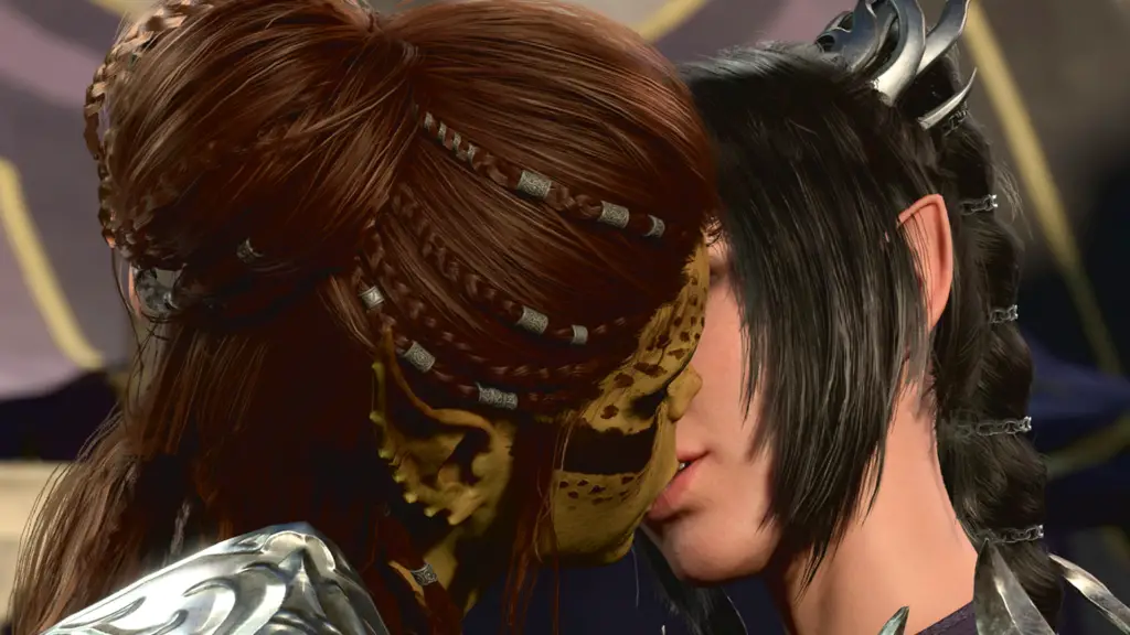 Lae'zel and Shadowheart share a romantic moment in Baldur's Gate 3