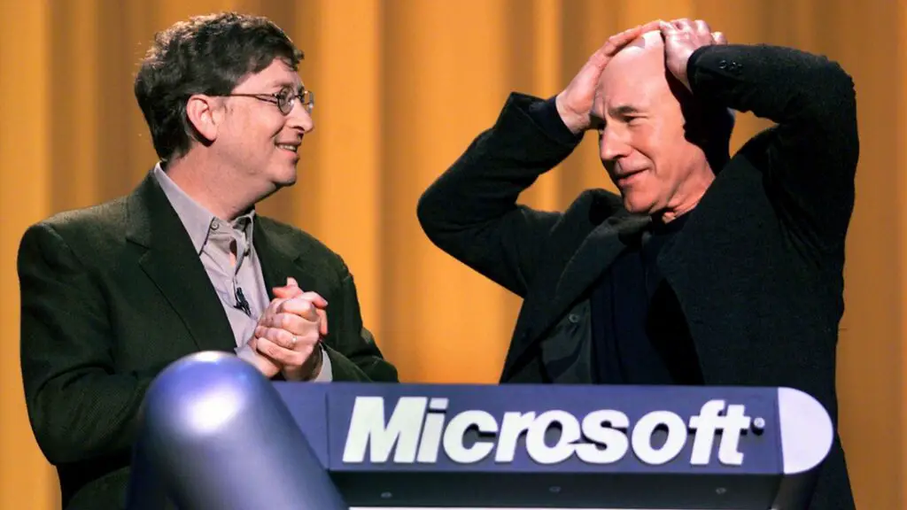 Bill Gates and Patrick Stewart at the Windows 2000 launch