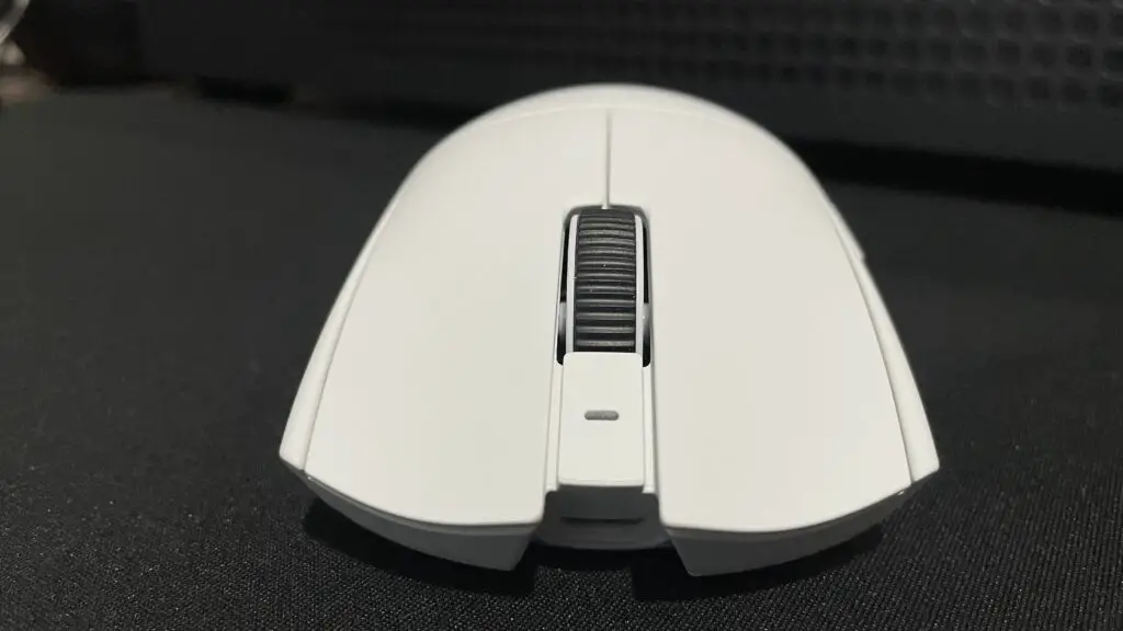 Razer Viper V4 Pro white version
