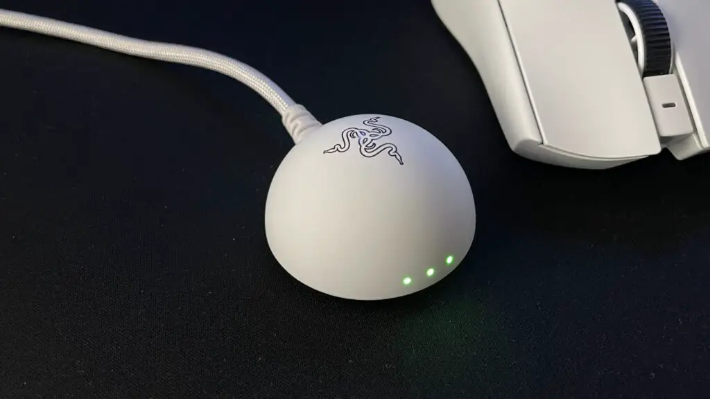Razer Viper V4 Pro wireless dongle