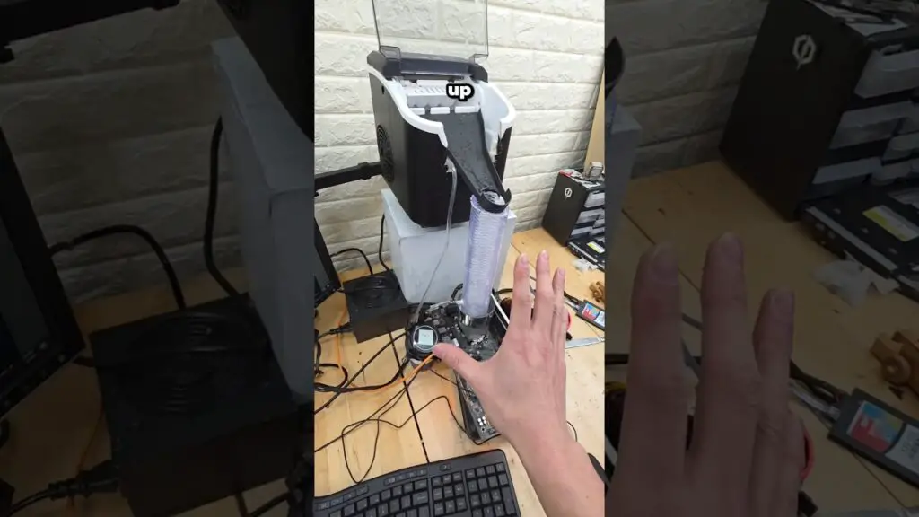 adding an Ice-Machine to a PC - YouTube