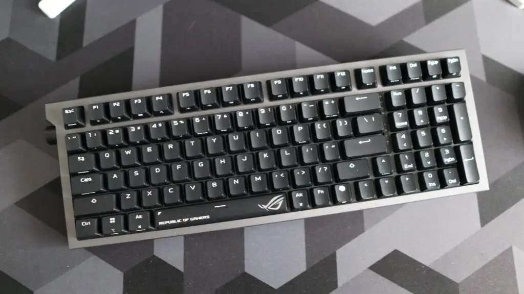 Switches on the Asus ROG Strix Morph 96 Wireless.