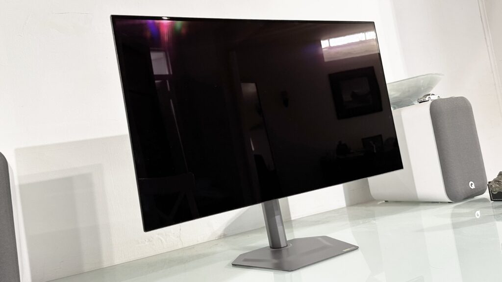 Gaming on Gigabyte MO27Q28GR