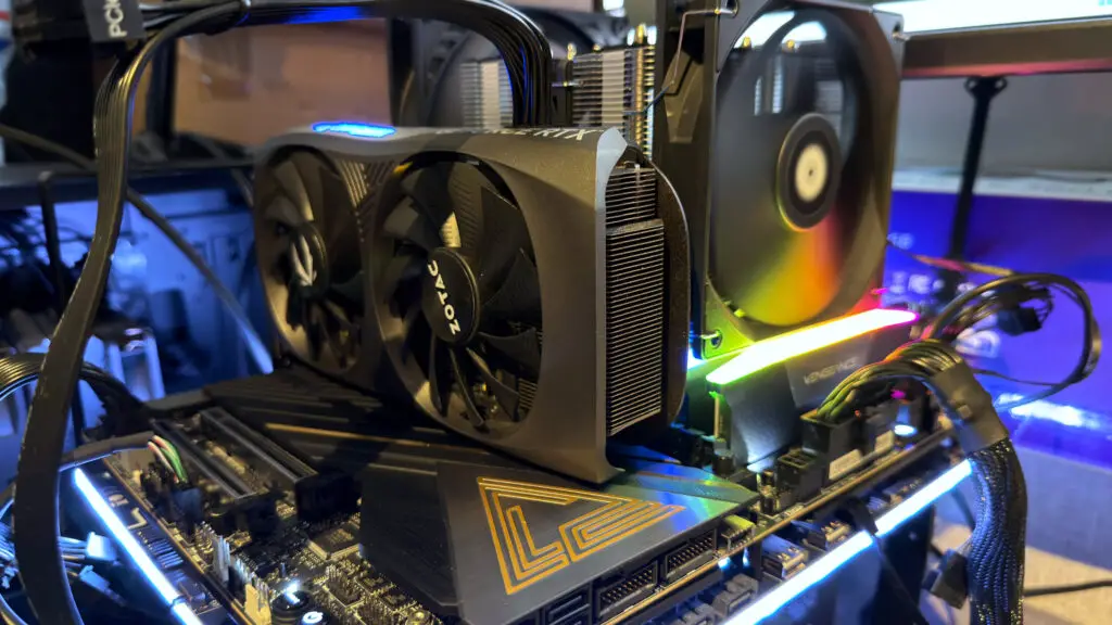 Open-chassis test bench PC